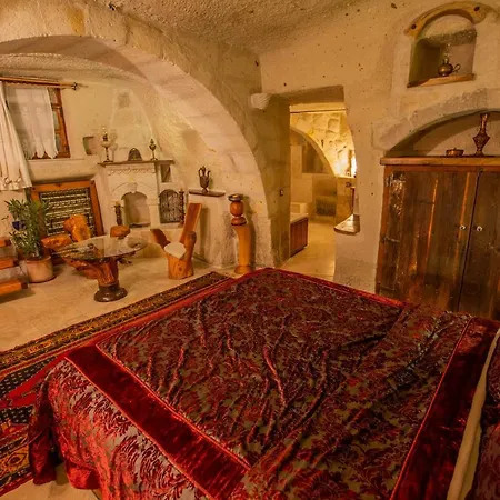 מלון Koza Cave 3*